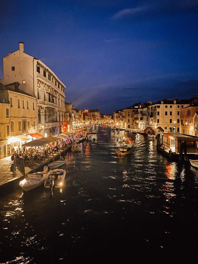 Casa Virginia Direct At The Canal Cannaregio With Own Roof Terrace Venedig Exteriör bild