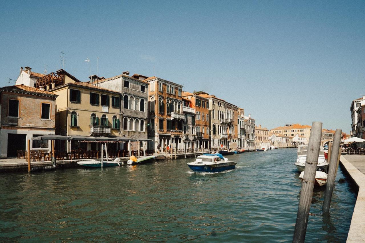 Casa Virginia Direct At The Canal Cannaregio With Own Roof Terrace Venedig Exteriör bild
