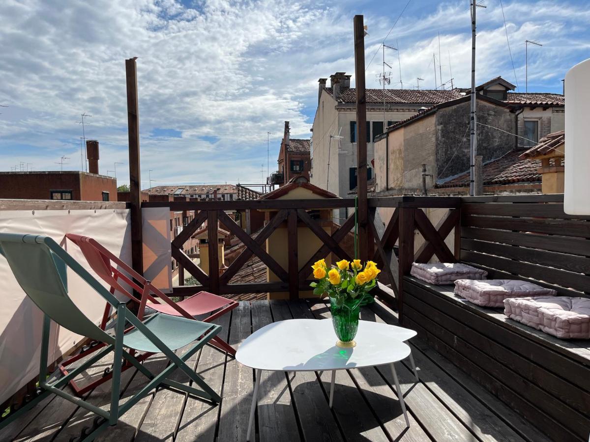 Casa Virginia Direct At The Canal Cannaregio With Own Roof Terrace Venedig Exteriör bild