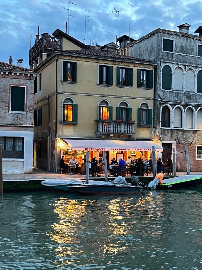 Casa Virginia Direct At The Canal Cannaregio With Own Roof Terrace Venedig Exteriör bild