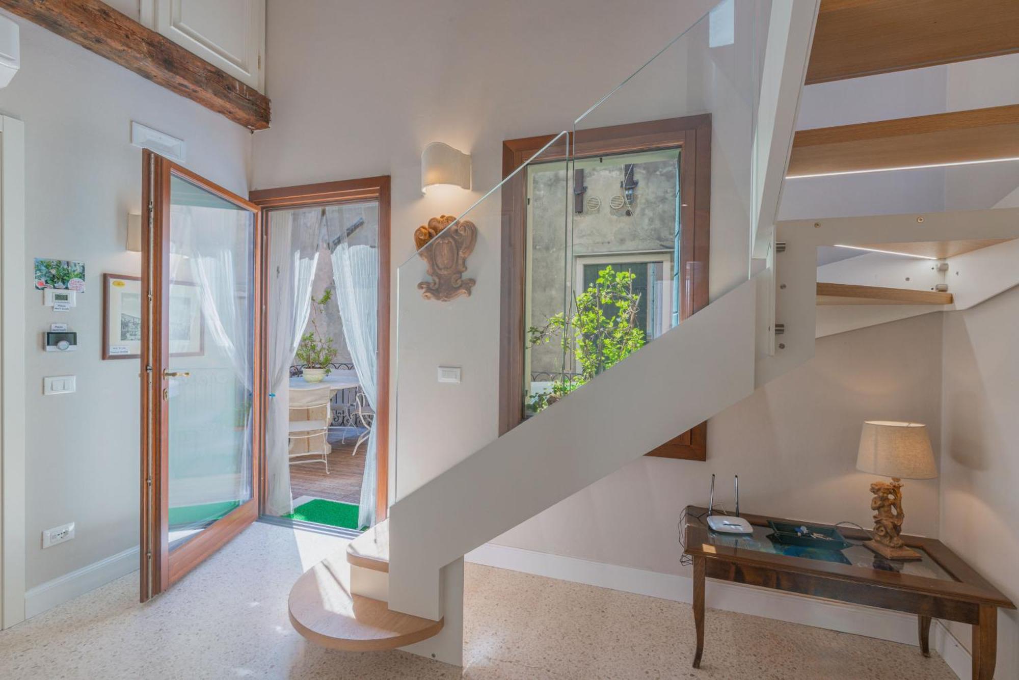 Casa Virginia Direct At The Canal Cannaregio With Own Roof Terrace Venedig Exteriör bild